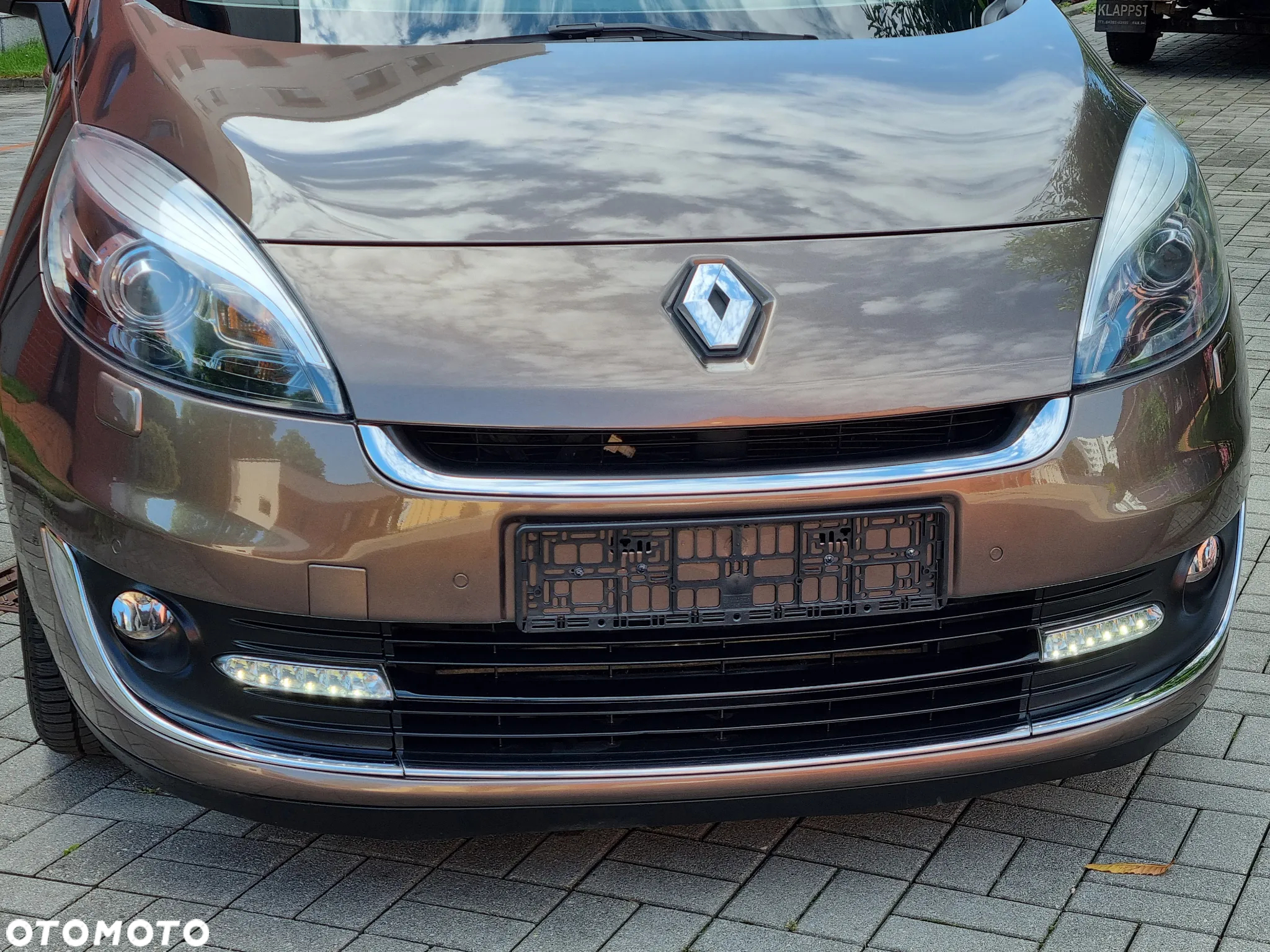Renault Grand Scenic Gr 1.4 16V TCE Bose Edition - 11