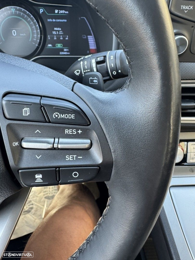 Hyundai Kauai EV 64 kWh Premium+LED - 31