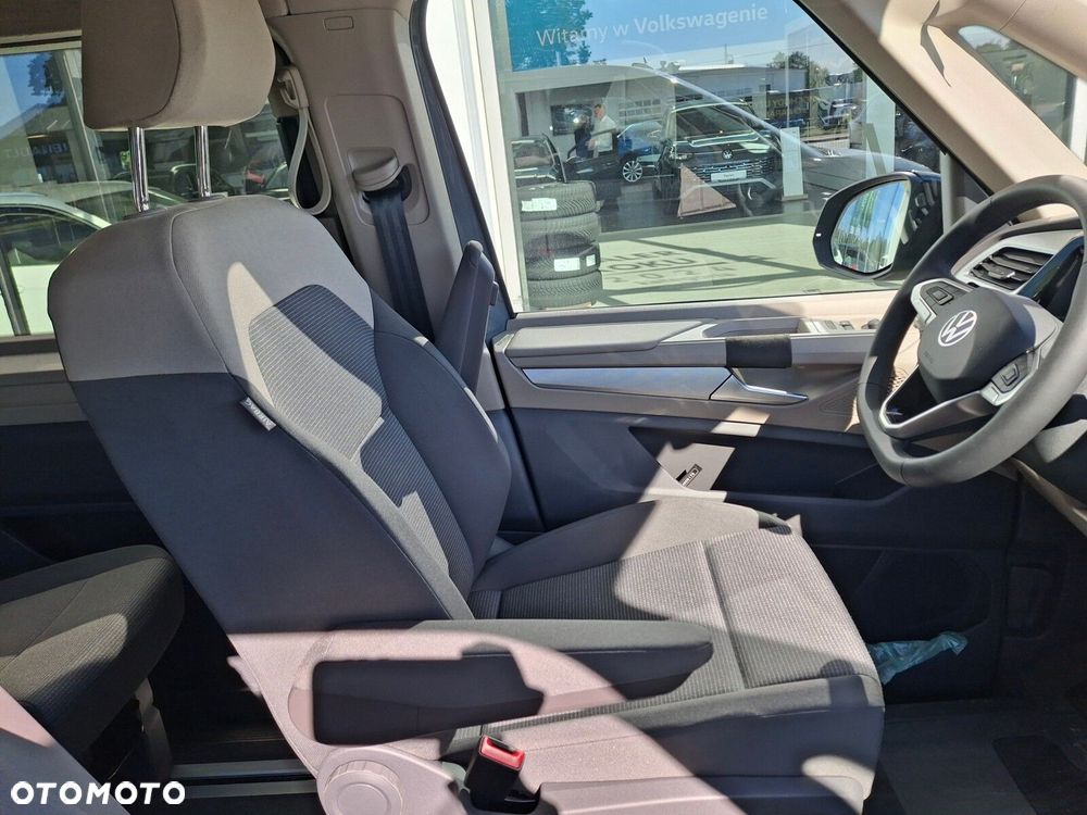 Volkswagen Multivan - 25