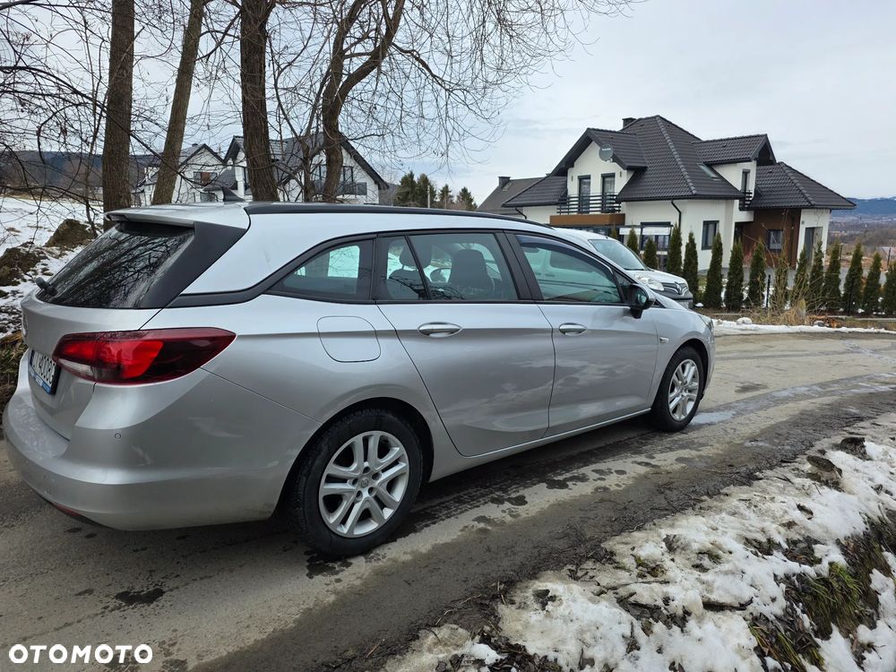 Opel Astra 1.6 CDTI Sport - 4
