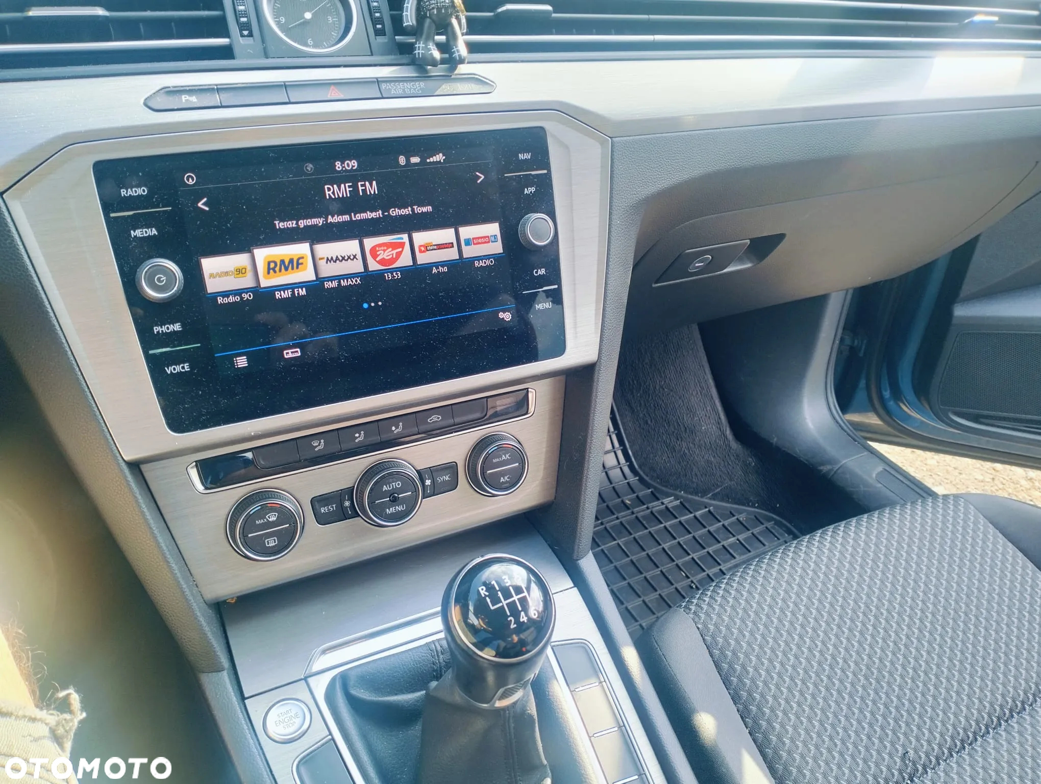Volkswagen Passat - 8
