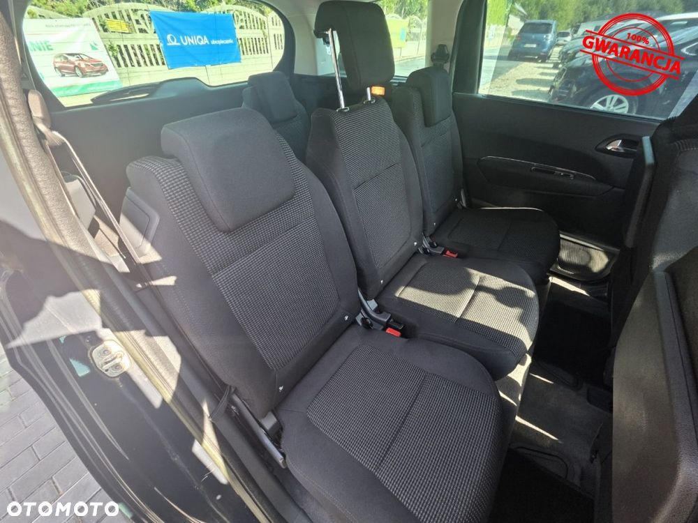 Peugeot 5008 - 21
