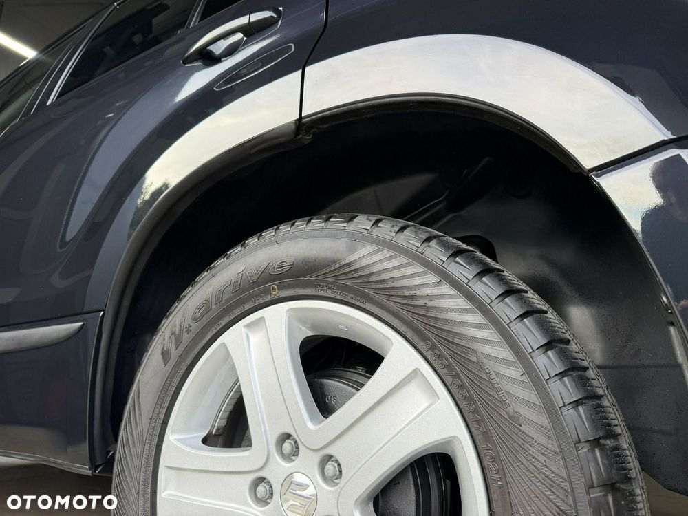 Suzuki Grand Vitara - 35