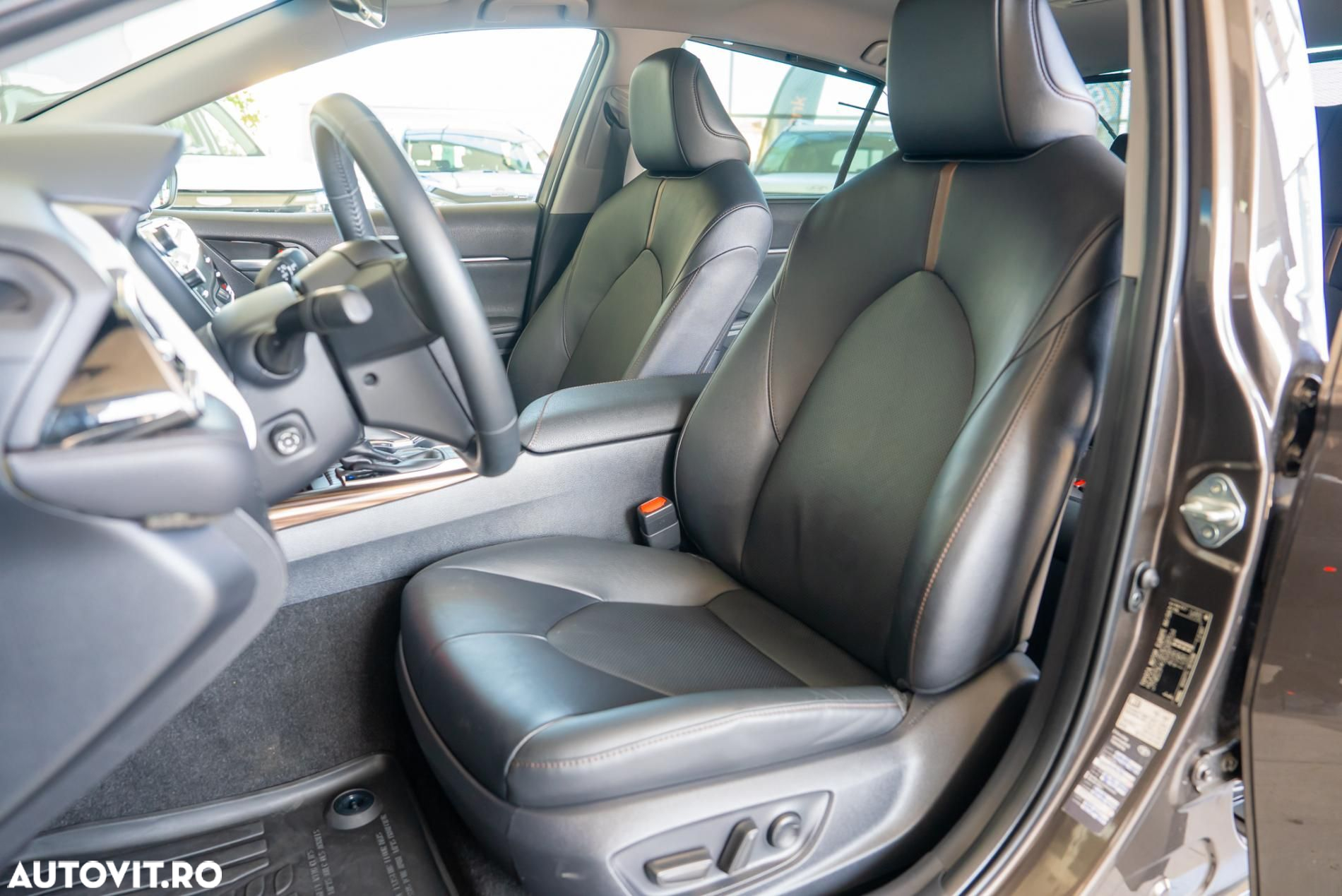 Toyota Camry 2.5 Hybrid Exclusive - 6