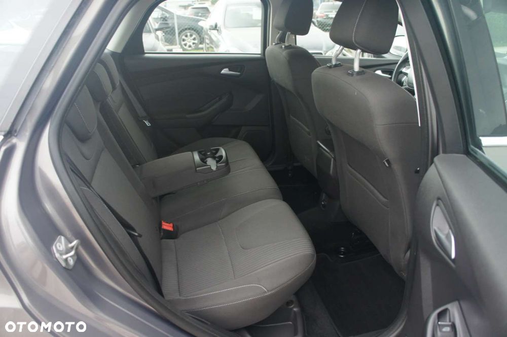 Ford Focus - 21
