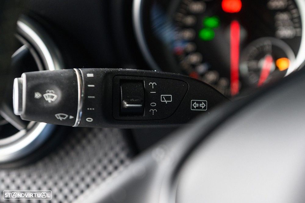 Mercedes-Benz A 180 d Urban - 41