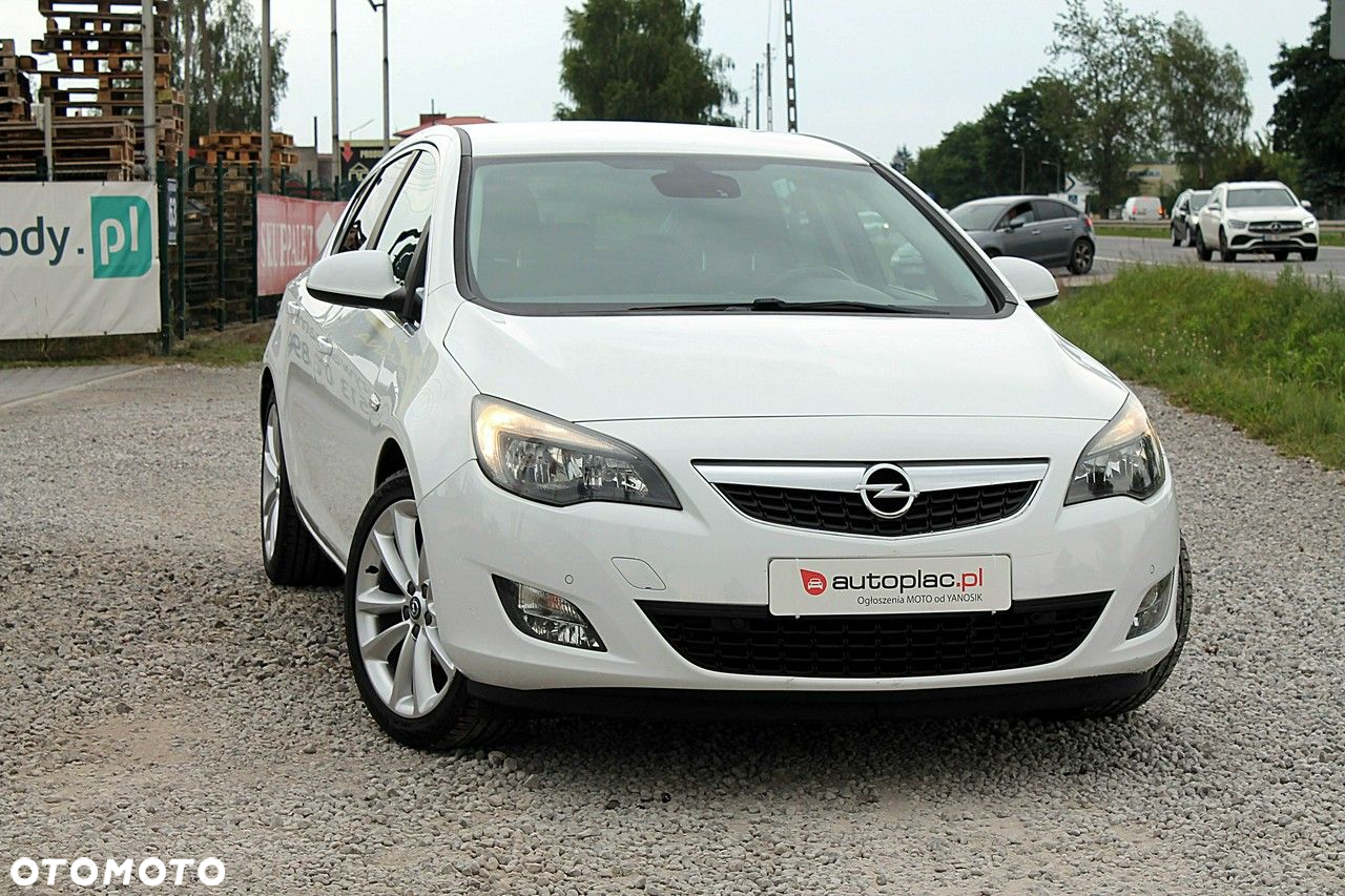 Opel Astra IV 1.4 T Cosmo S&S - 10