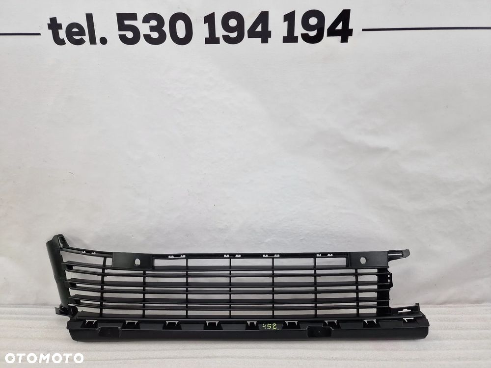 CITROEN JUMPY 3 III SPACE TOURER KRATKA ŚRODKOWA ZDERZAKA PRZEDNIEGO PRZÓD NA PDC , NR 9811718677 , NR AUKCJI KR452 - 1