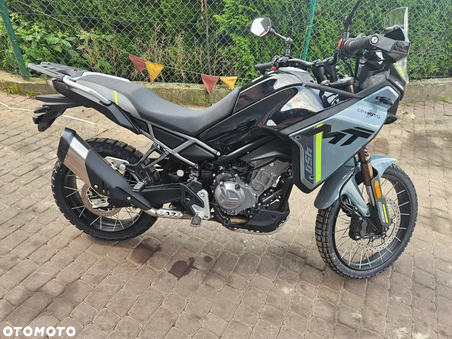 CFMoto MT - 14