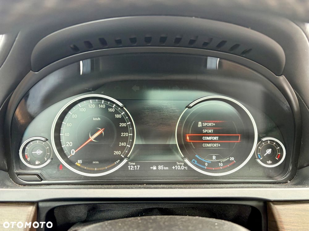 BMW Seria 7 740d xDrive - 22