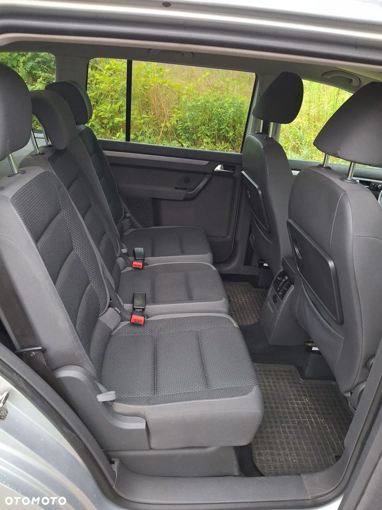 Volkswagen Touran 1.6 TDI DPF Life - 11