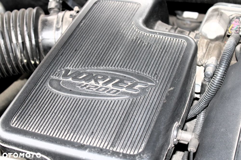 Chevrolet Trailblazer 4.2 LS 4WD - 27