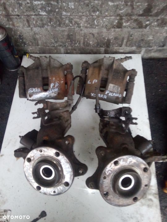 Citroen xsara picasso 2,0HDI zacisk 1,6hdi  jarzmo przód prawe lewe - 2