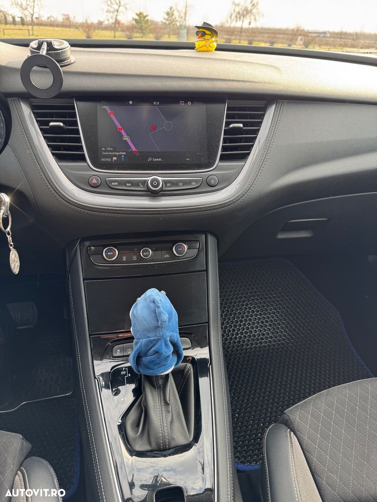 Opel Grandland X - 12