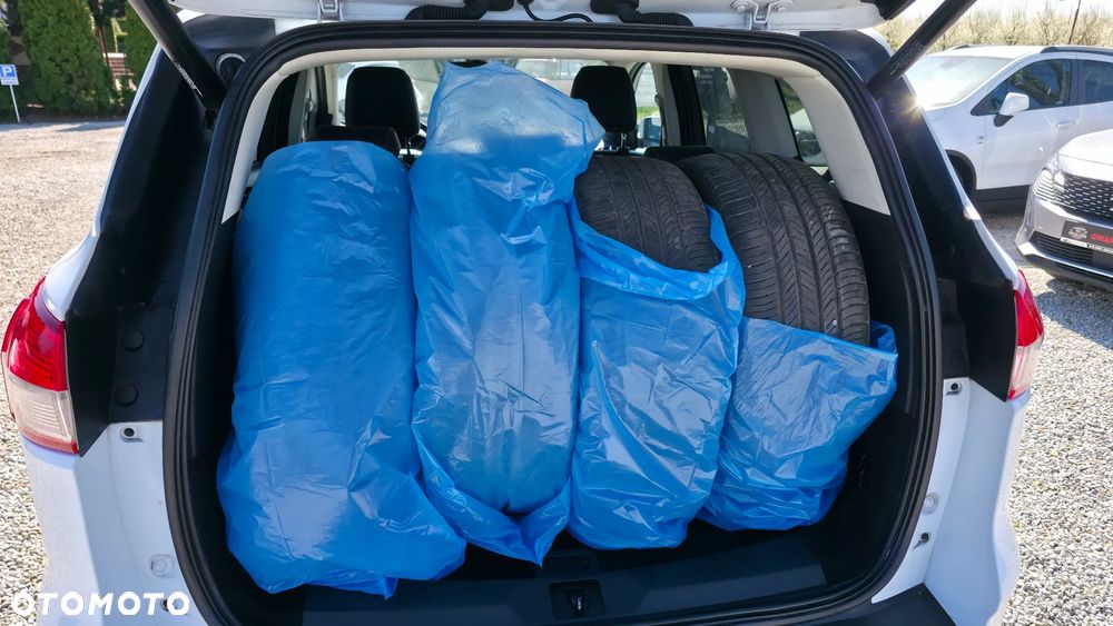 Ford Kuga 2.0 TDCi 4WD Titanium - 17