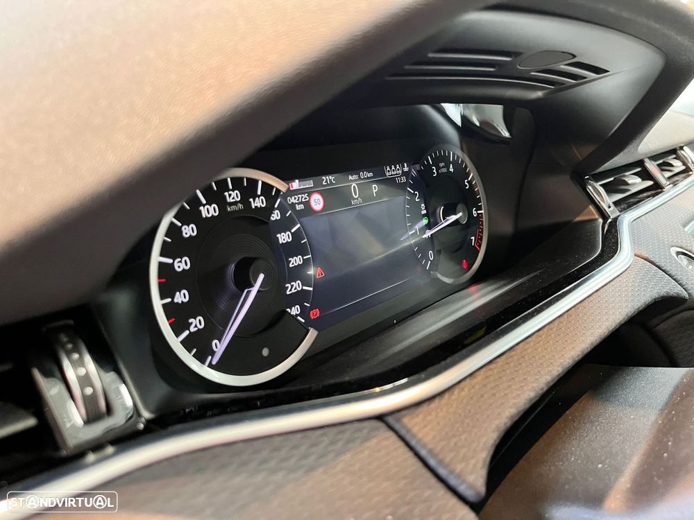 Land Rover Range Rover Evoque - 25