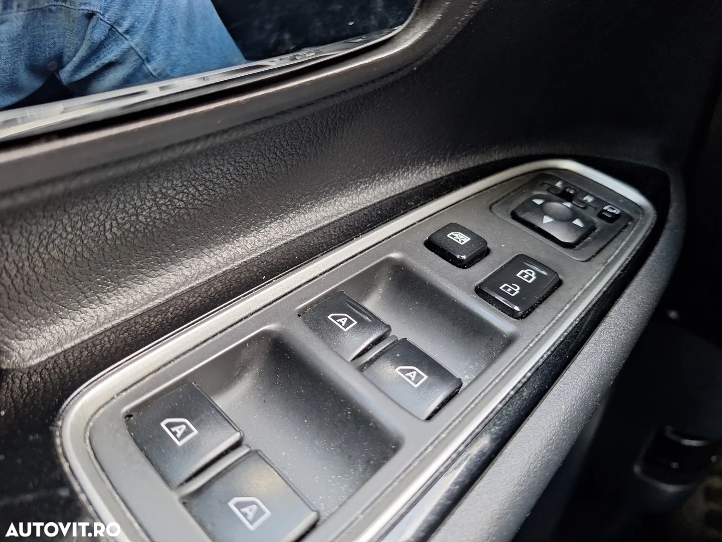 Mitsubishi Outlander PHEV 2.4 L 4X4 Instyle+ - 9