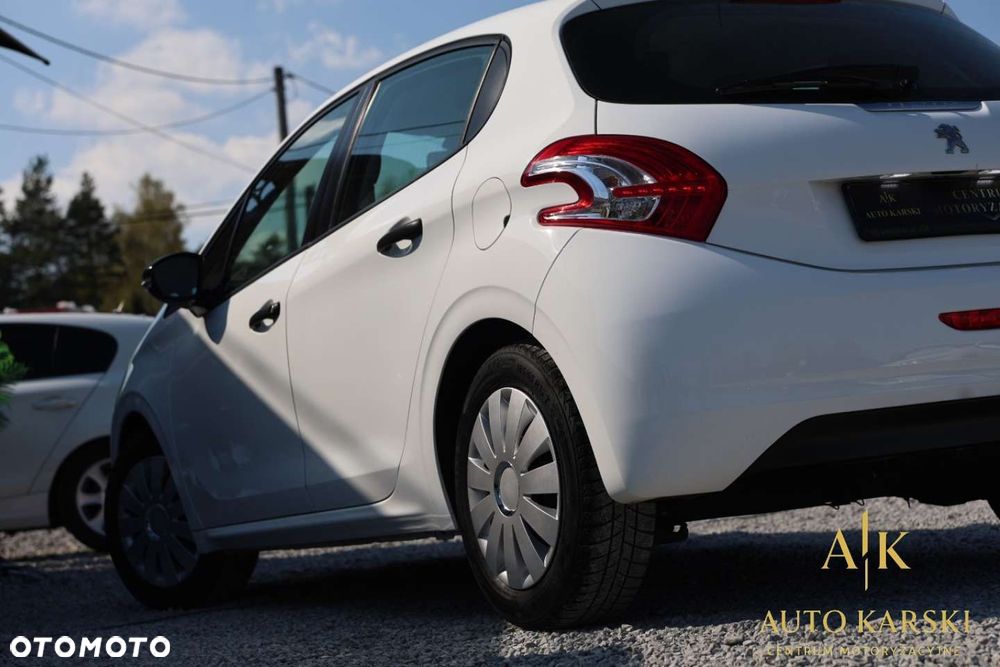 Peugeot 208 - 10