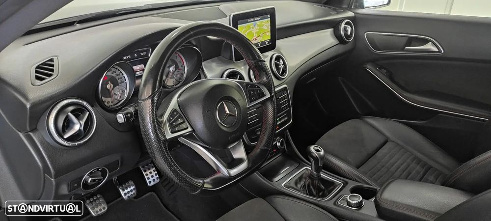 Mercedes-Benz CLA 180 d Shooting Brake AMG Line - 18