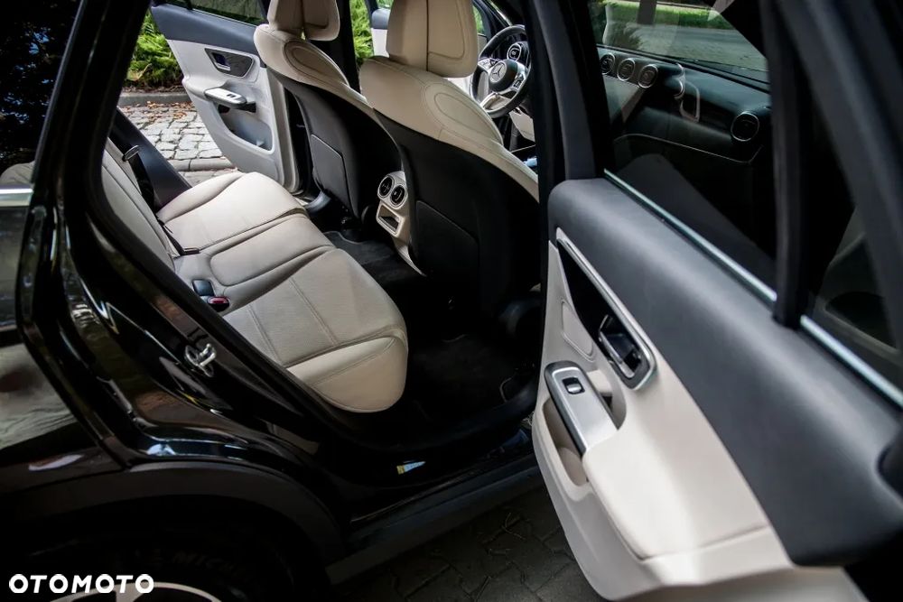 Mercedes-Benz GLC - 15