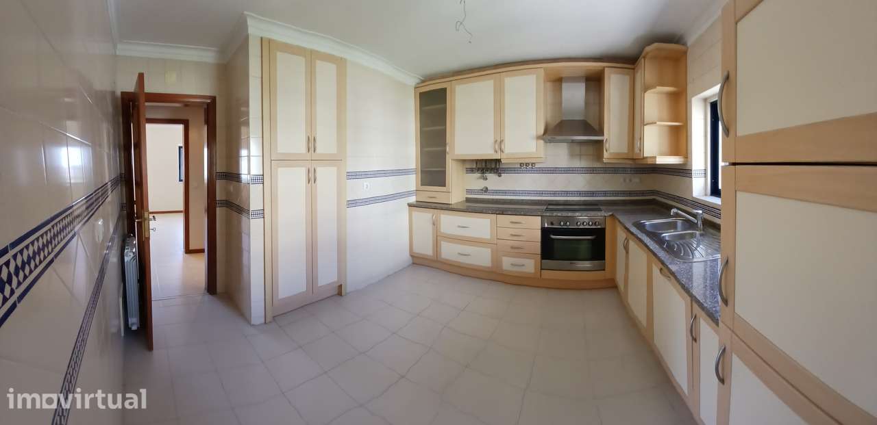 T3+1 Duplex com Terraço e Garagem em Cascais - Grande imagem: 3/31