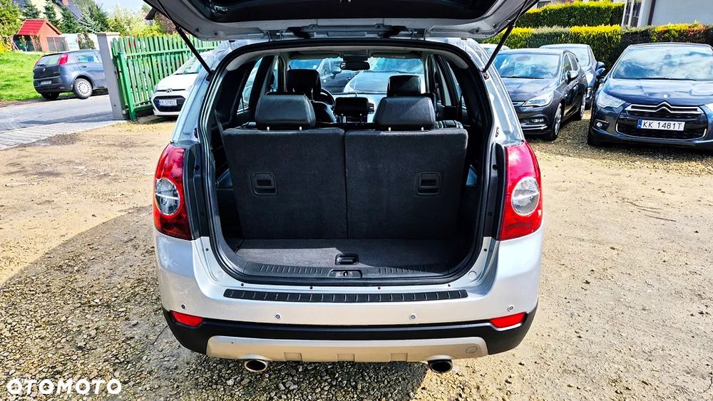 Chevrolet Captiva 2.4 LS - 29