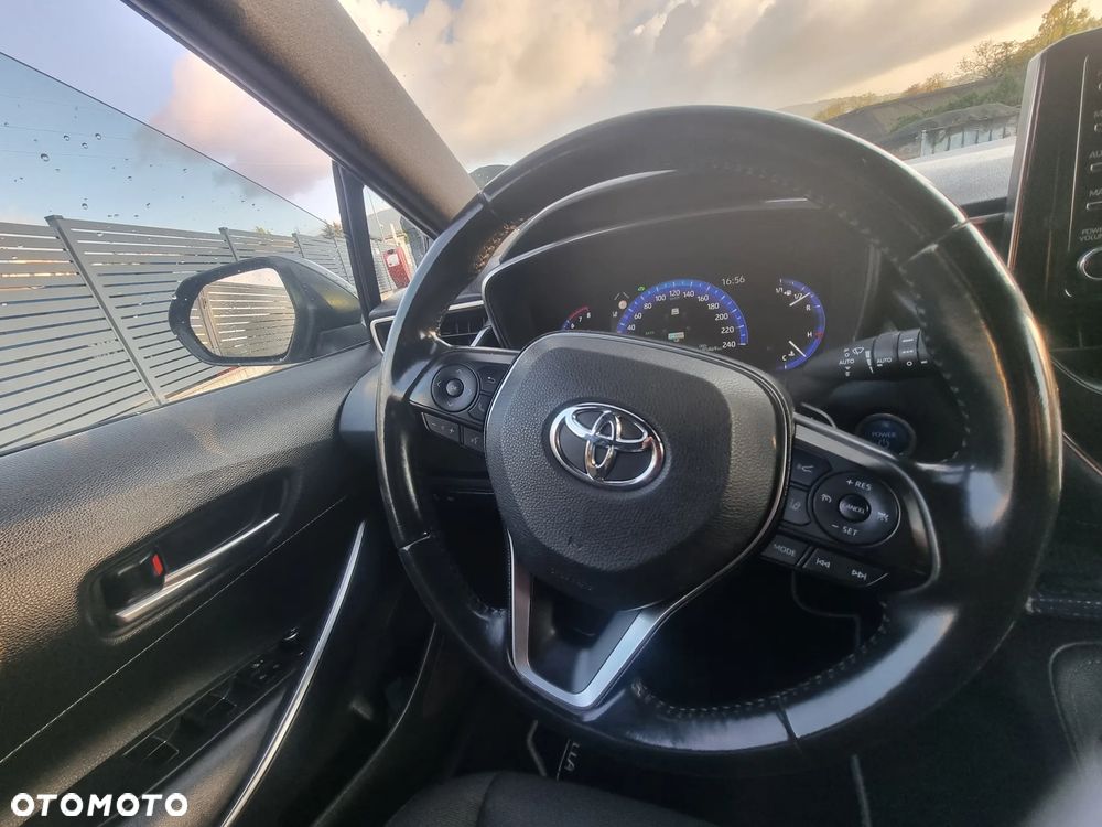 Toyota Corolla 2.0 Hybrid Executive - 17