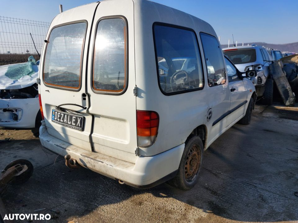 Dezmembrari Volkswagen Caddy [1995 - 2004] Pickup 1.9 D - 4