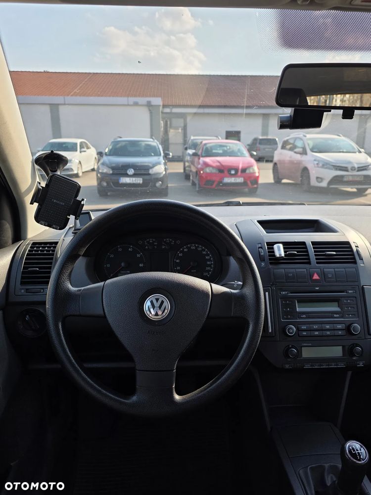Volkswagen Polo 1.4 Comfortline - 23