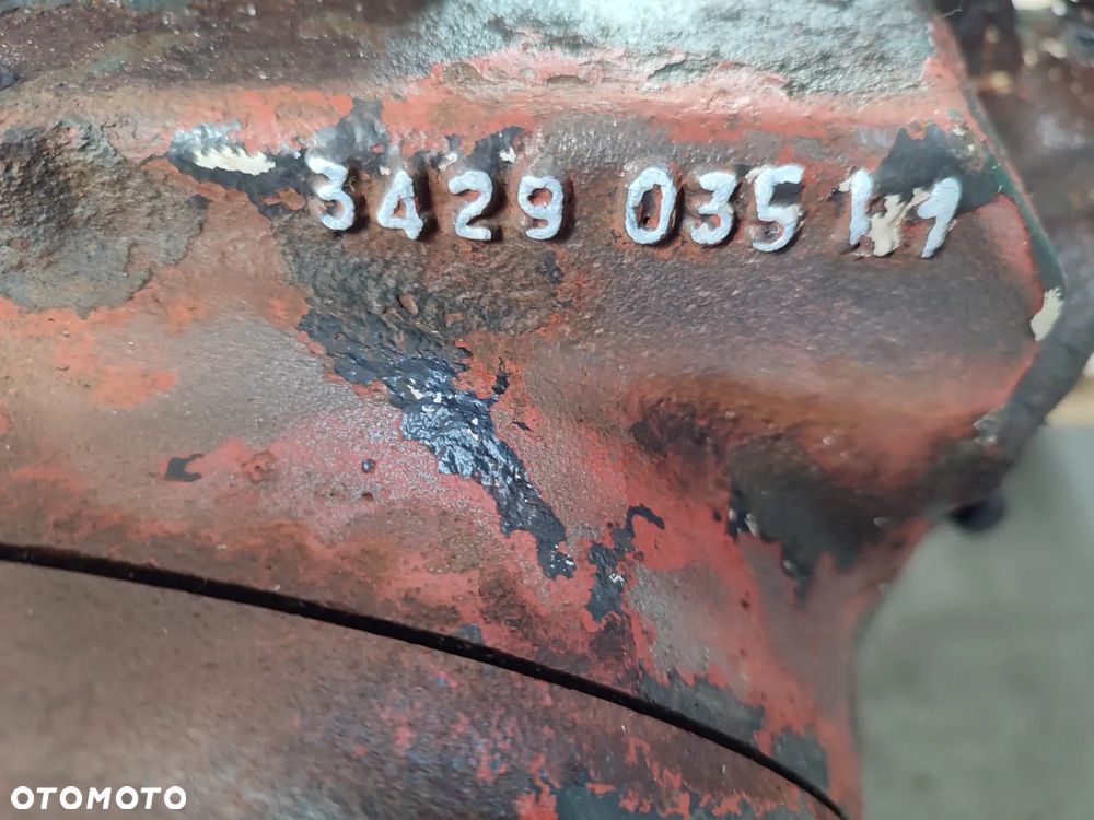 Most napędowy  3426798  Valtra  VALMET 8400 - 14