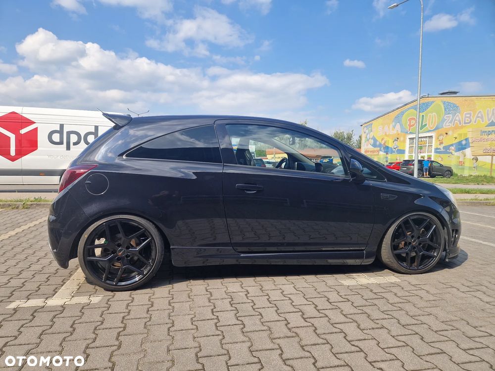 Opel Corsa 1.6 Turbo OPC - 3