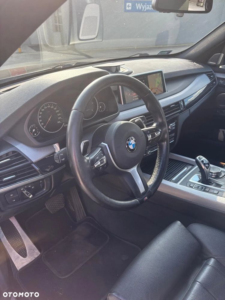 BMW X5 M M50d - 10