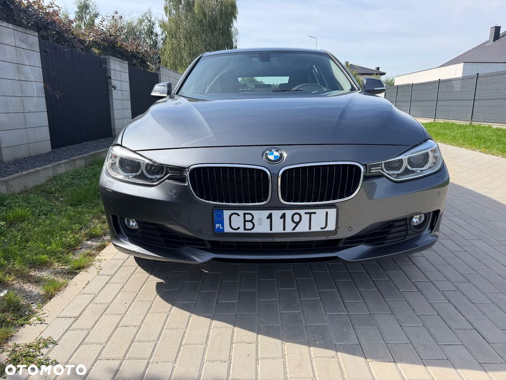BMW Seria 3 328i xDrive Sport-Aut - 24