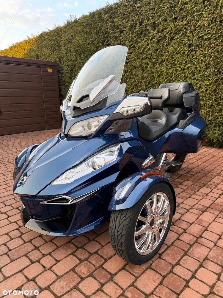 Can-Am Spyder - 1