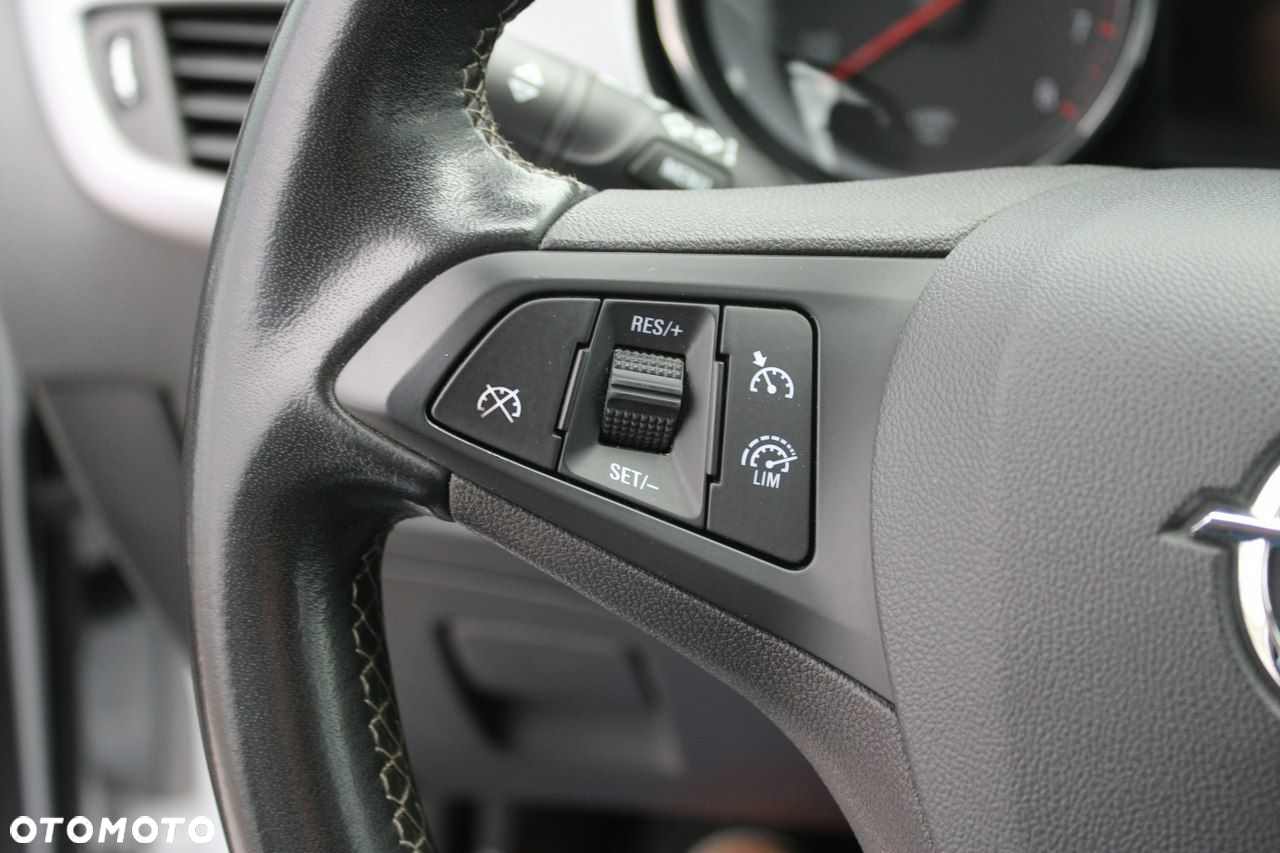 Opel Astra - 18