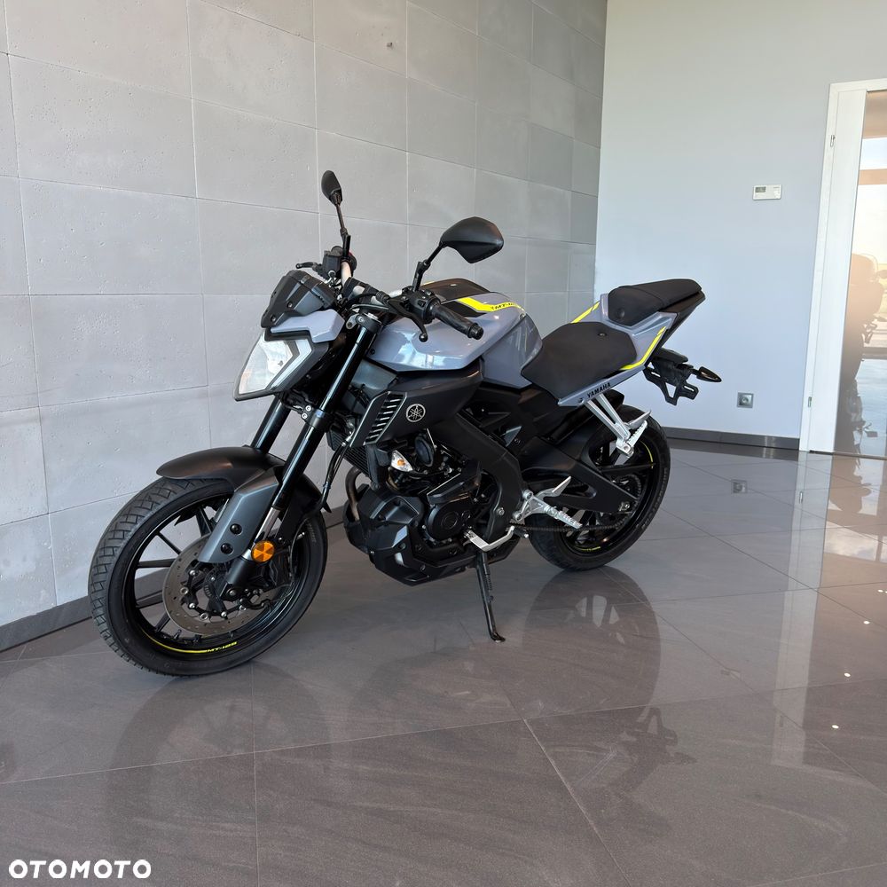Yamaha MT - 7