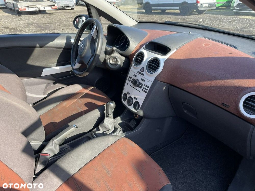 Opel Corsa 1.4 16V Selection - 3