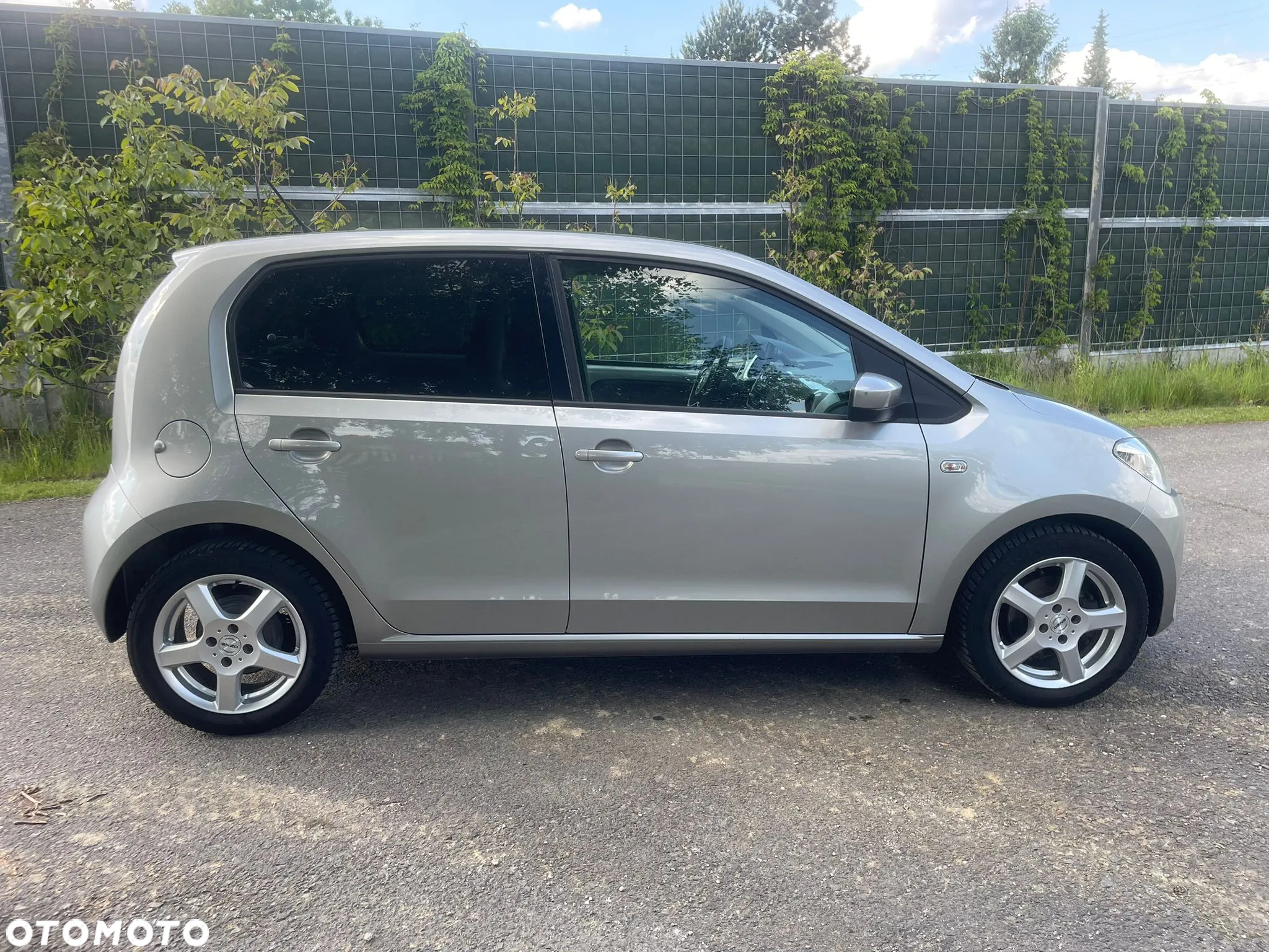 Volkswagen up! - 5