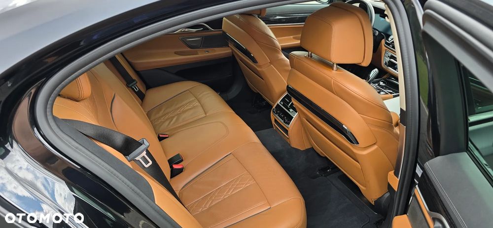 BMW Seria 7 740d xDrive - 10