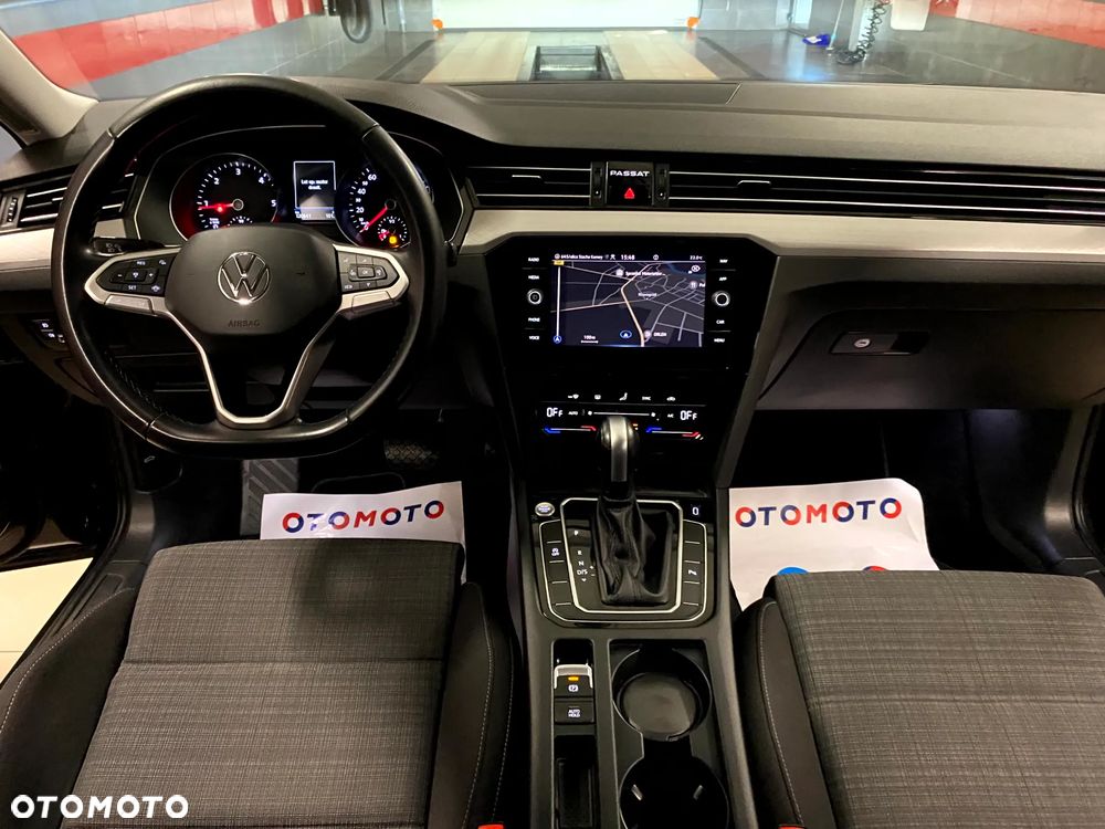 Volkswagen Passat 2.0 TDI EVO Elegance DSG - 9
