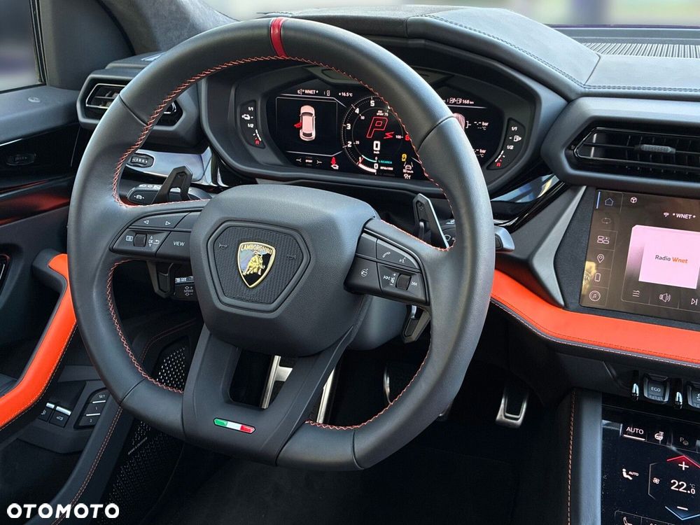 Lamborghini Urus - 14