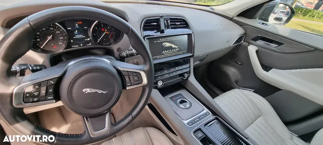 Jaguar F-Pace 25d AWD Aut. Portfolio - 8