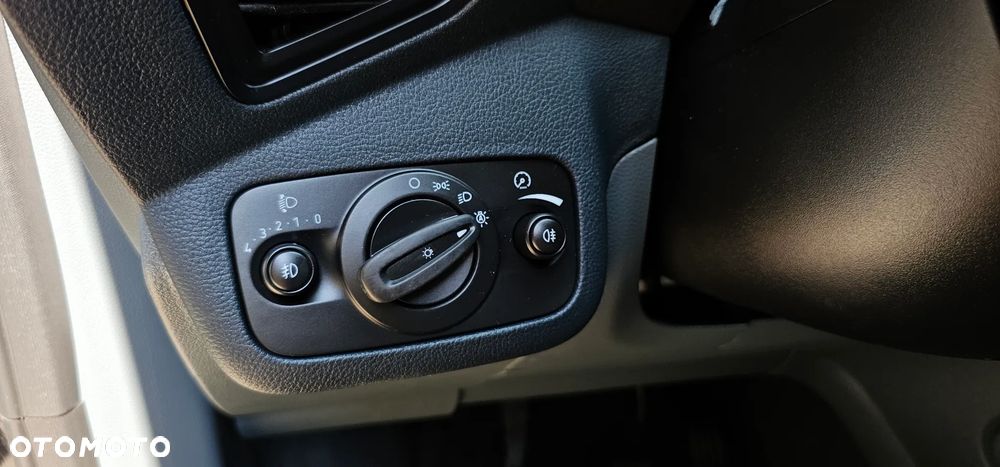 Ford C-MAX 1.6 TDCi Edition - 11