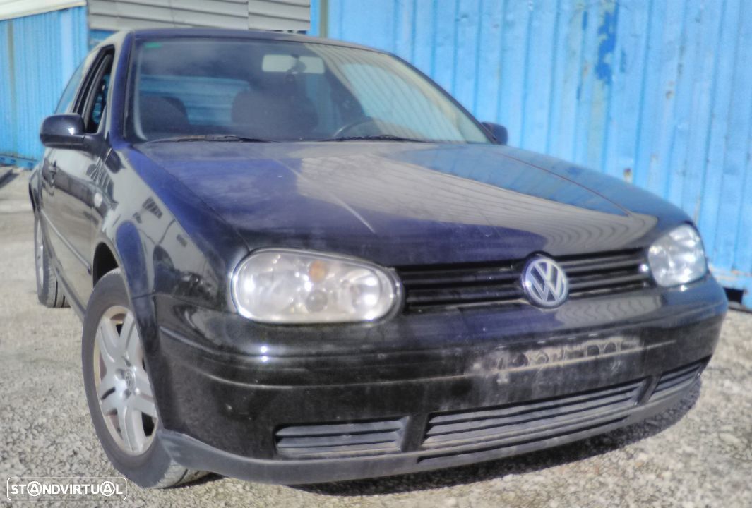 VW Golf IV 1.9 TDI de 2002 para peças - 1