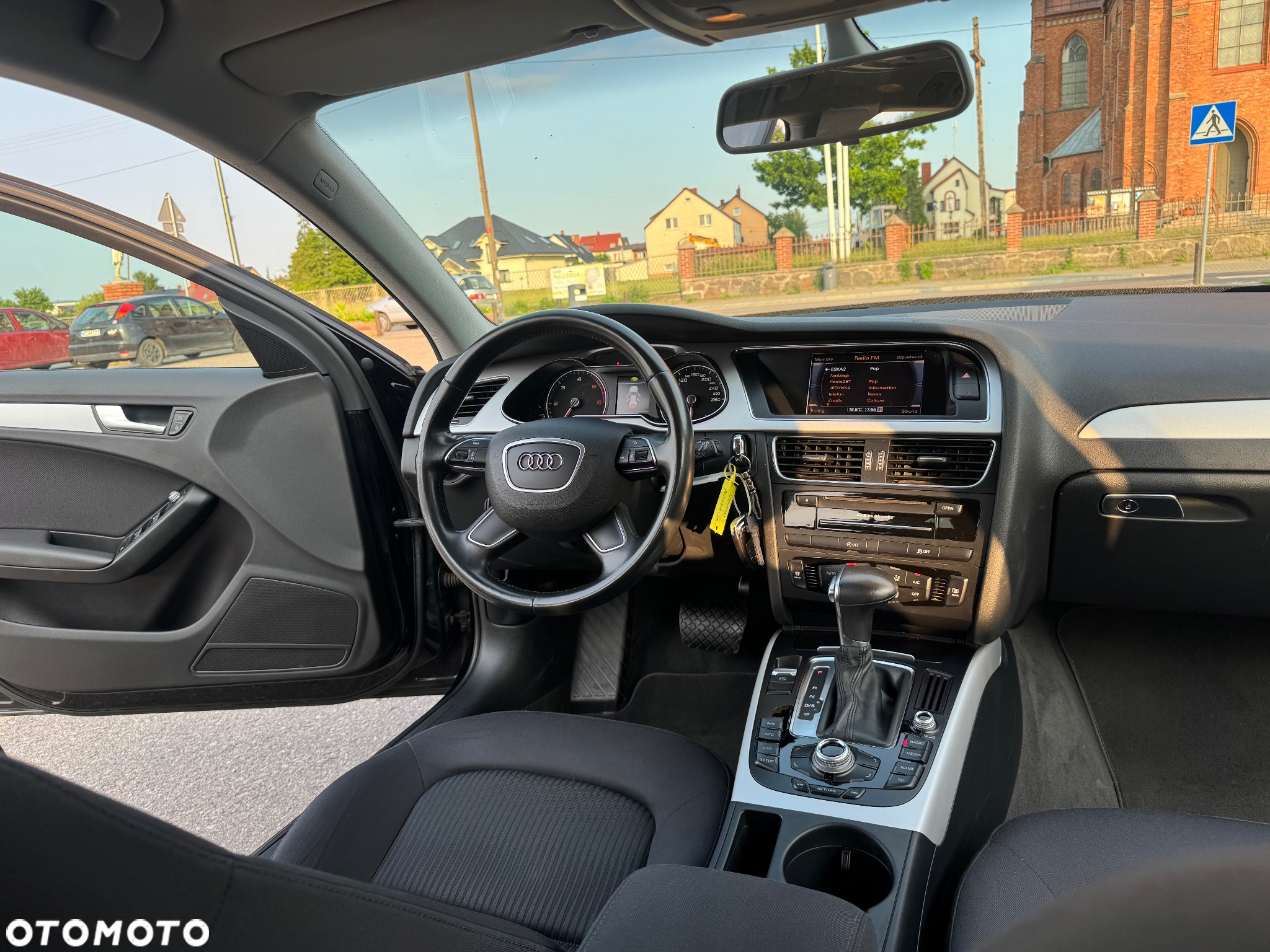 Audi A4 Avant 2.0 TDI DPF clean diesel multitronic S line Sportpaket - 7