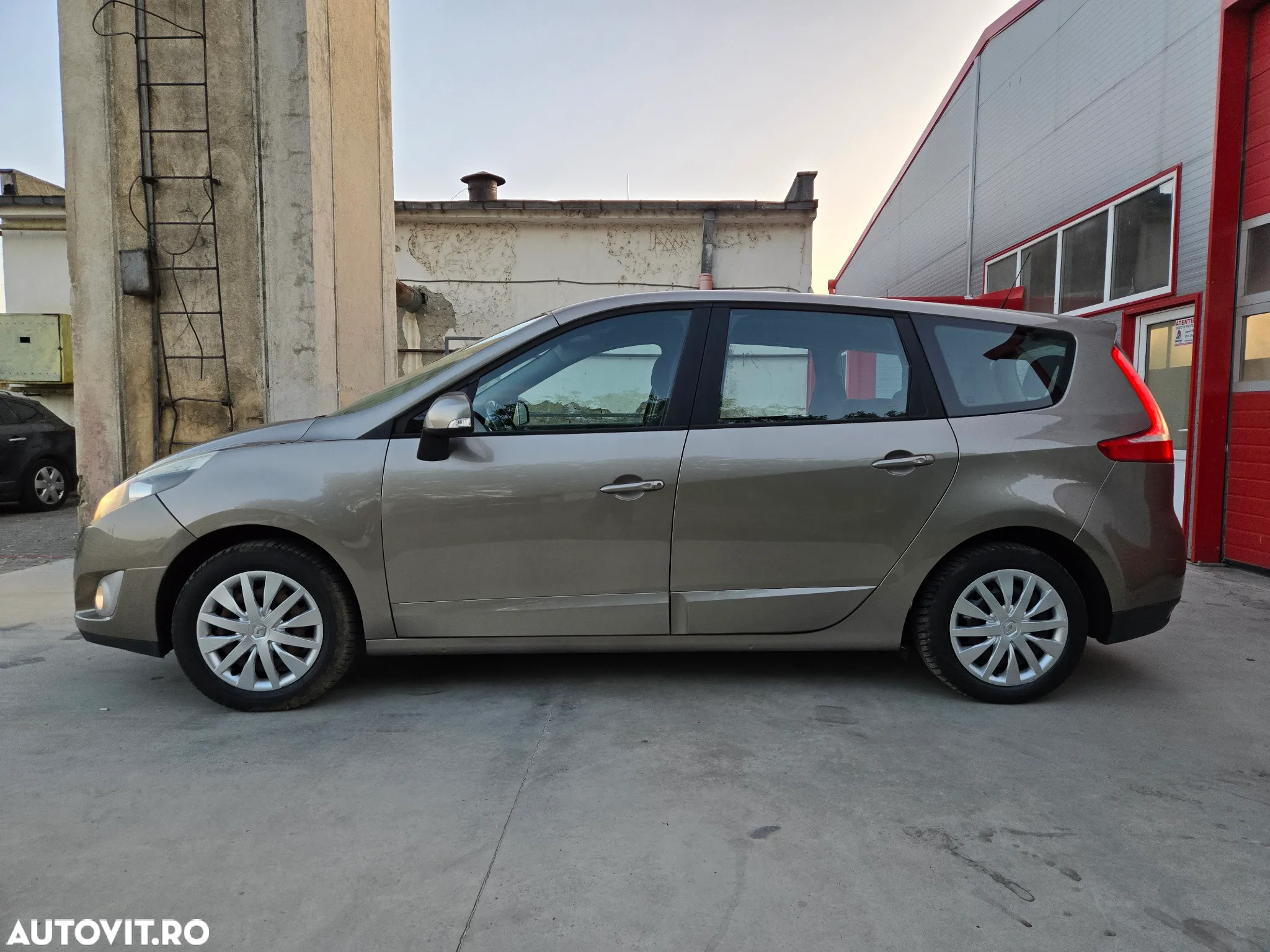 Renault Grand Scenic 1.5 dCi Expression - 17