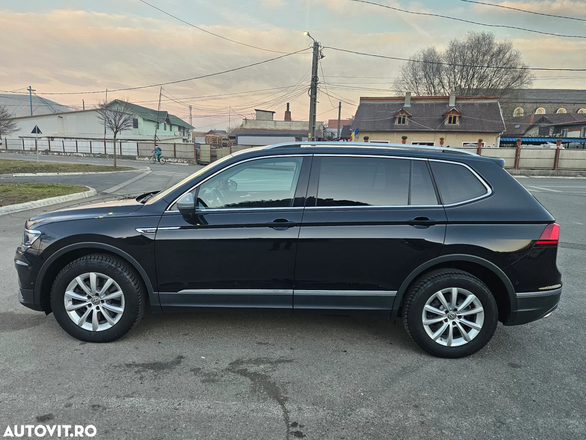 Volkswagen Tiguan Allspace 2.0 TDI SCR 4Motion DSG Highline - 3