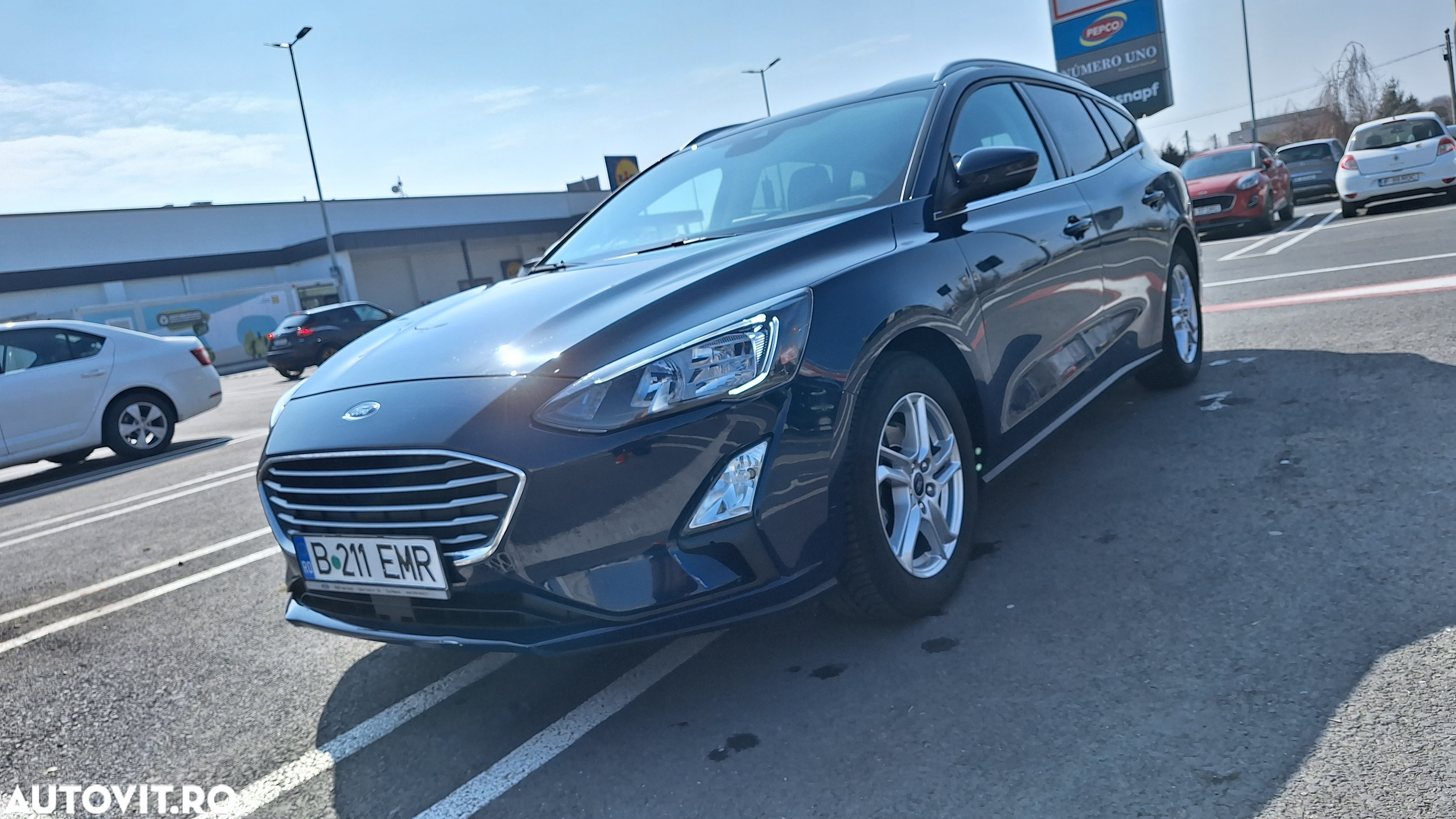 Ford Focus 1.0 EcoBoost Trend Edition - 35
