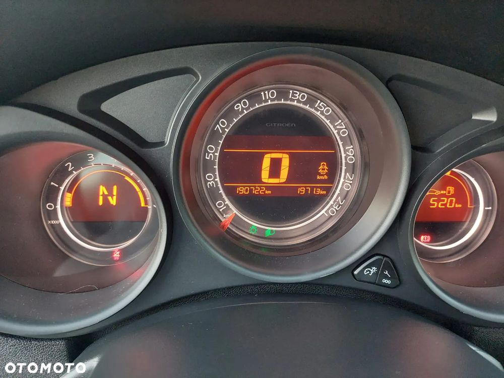 Citroën C4 e-HDi 115 ETG6 Exclusive - 13