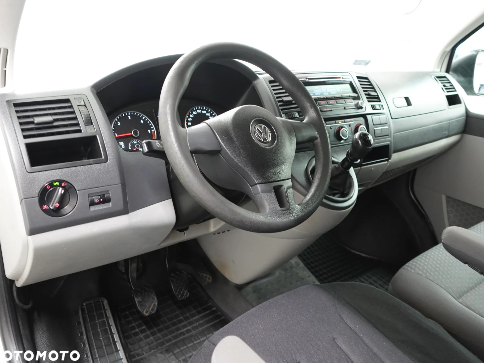 Volkswagen Transporter - Long - 30